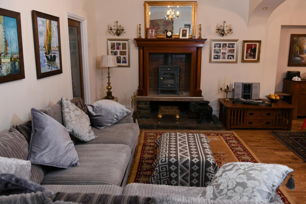 Cilbrwyn Bed & Breakfast Swansea Bagian luar foto